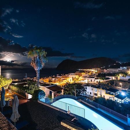 Hotel Residence La Villetta Canneto  Exterior photo