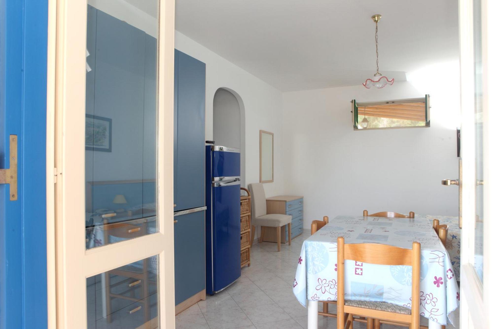Hotel Residence La Villetta Canneto  Room photo