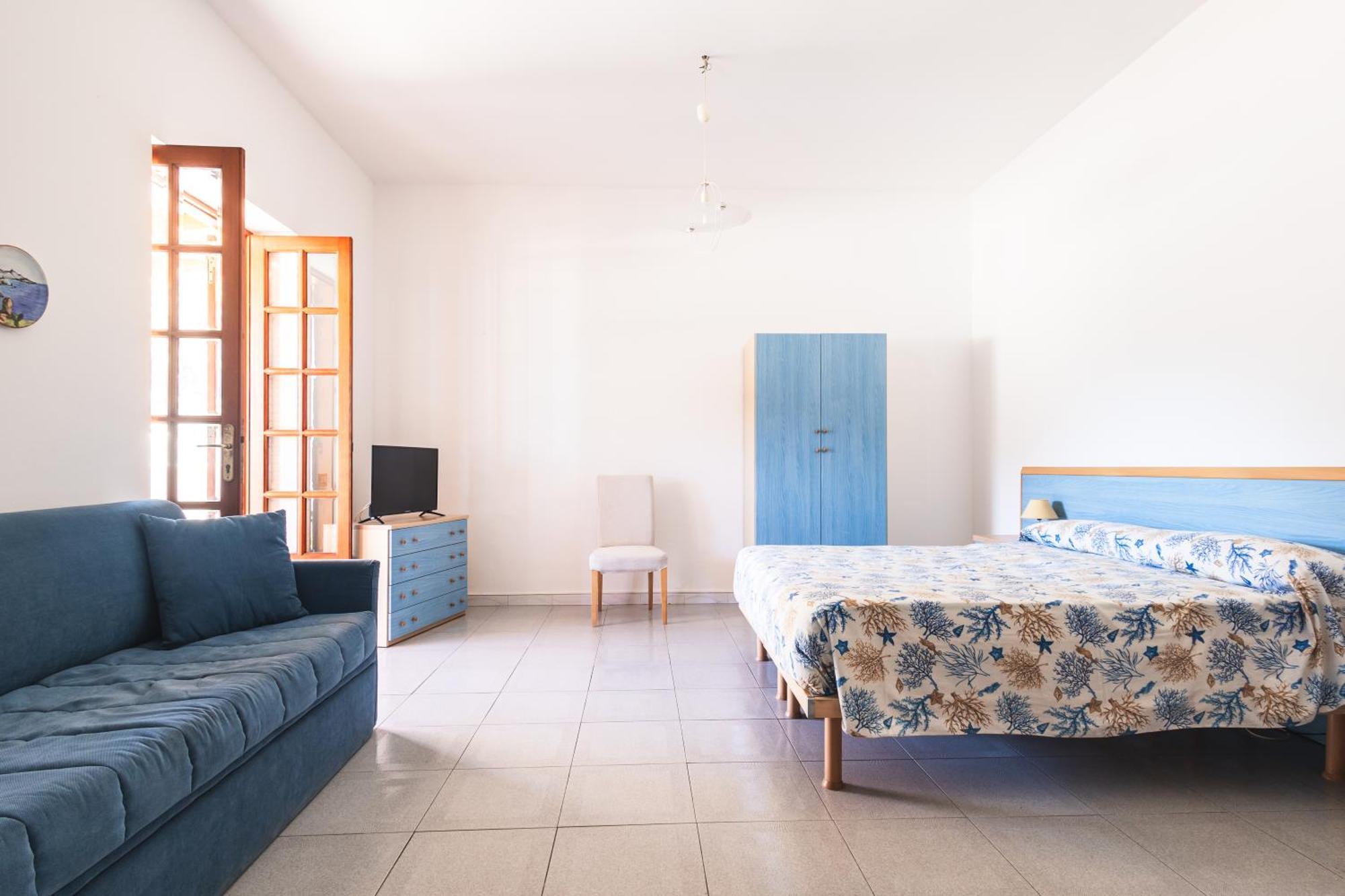 Hotel Residence La Villetta Canneto  Exterior photo